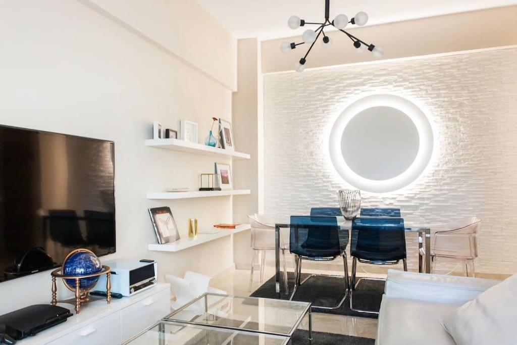 Lux Beach Apartment Vari  Luaran gambar